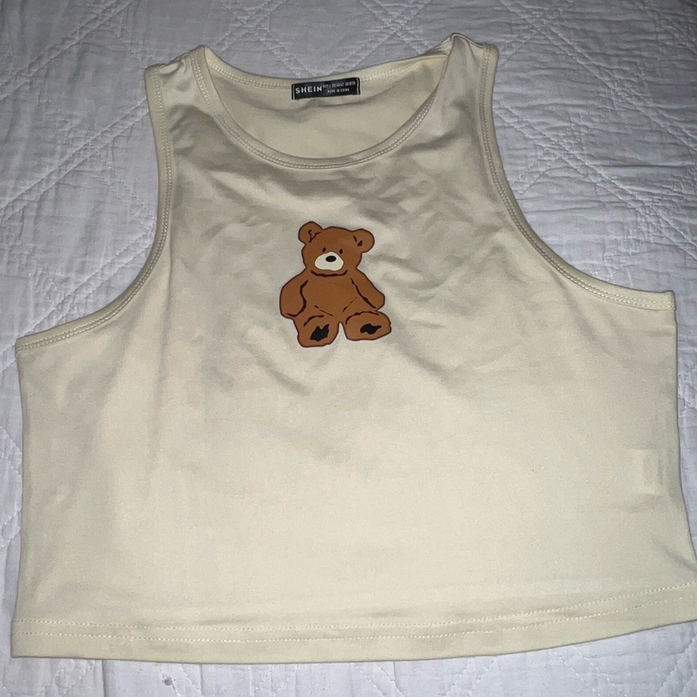 women’s crop top